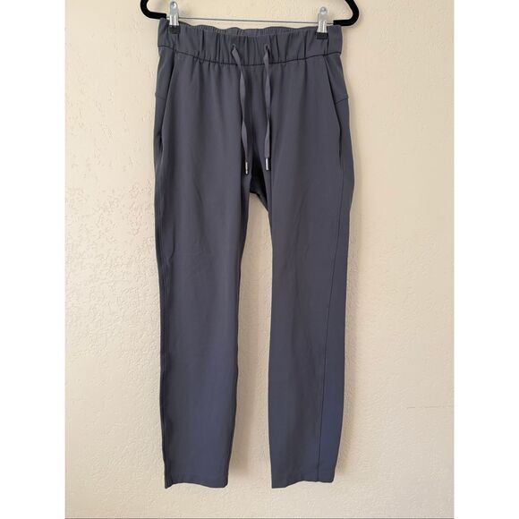 Lululemon On The Fly Pant in Dark Shadow - Picture 4 of 8